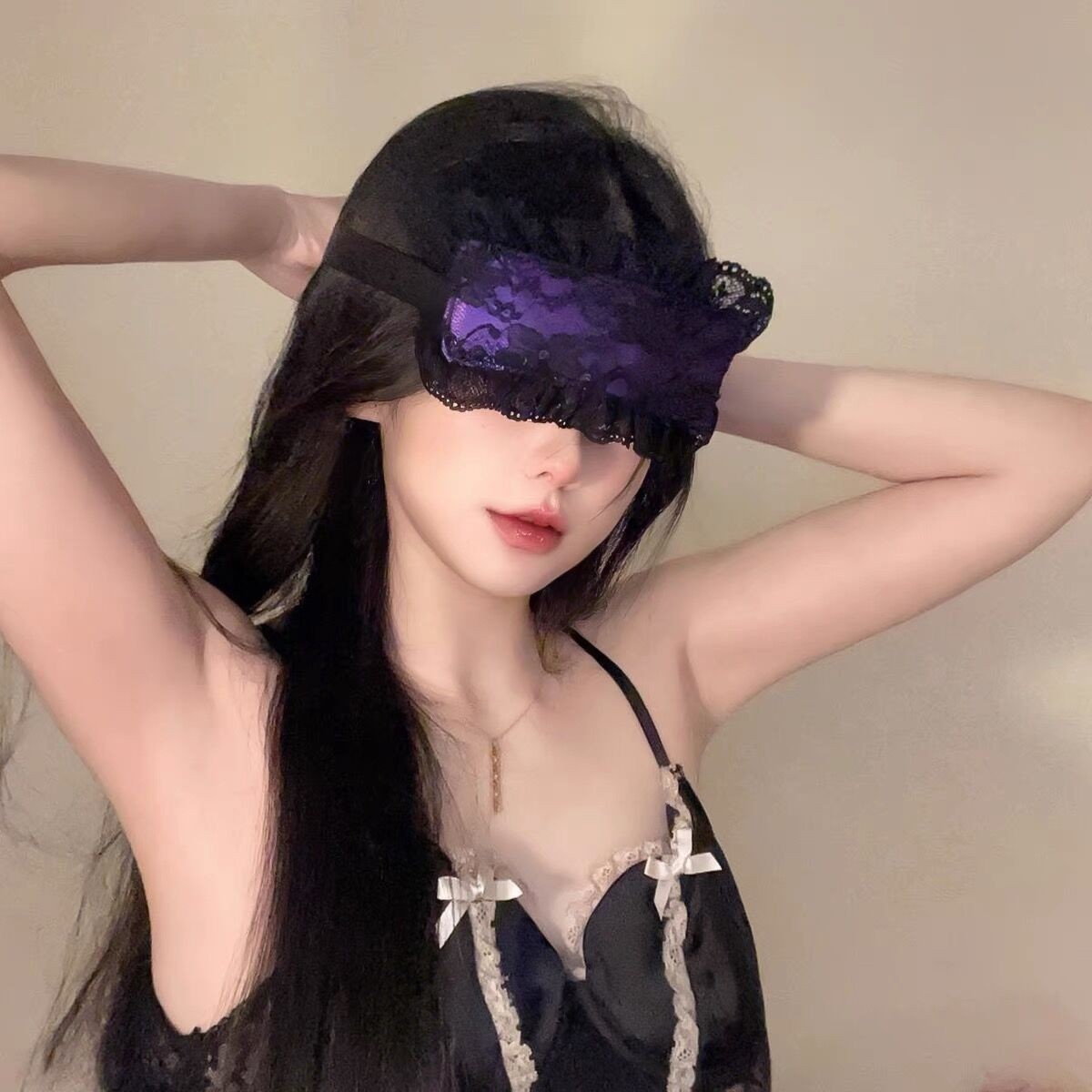 Лоскутная ( lace?) Wait translate properly.