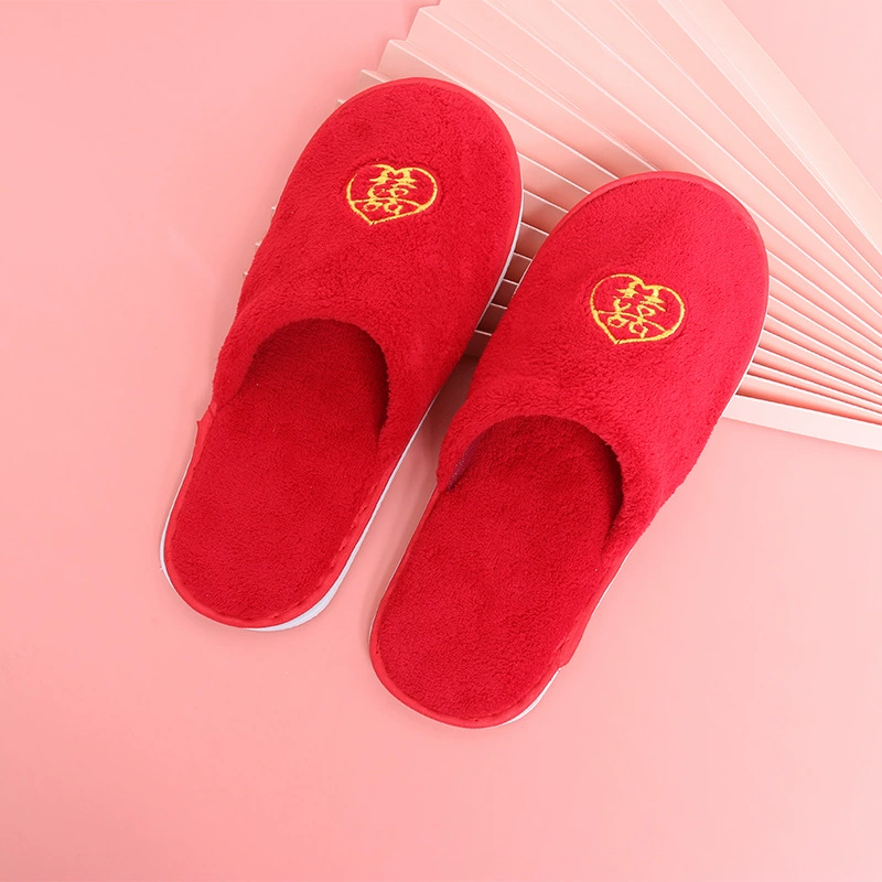 Отель одноразовые взрослые свадебные тапочки из кораллового флиса домашние Свадебные Нескользящие красные двойные тапочки счастья
