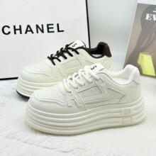 С��ЬŮ2025�¿�����ɸ��Ь��Ů������߰ٴ��\�����eЬ