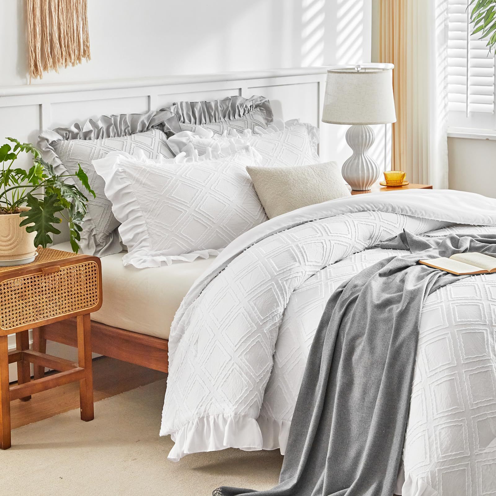 White Queen Size-06.jpg