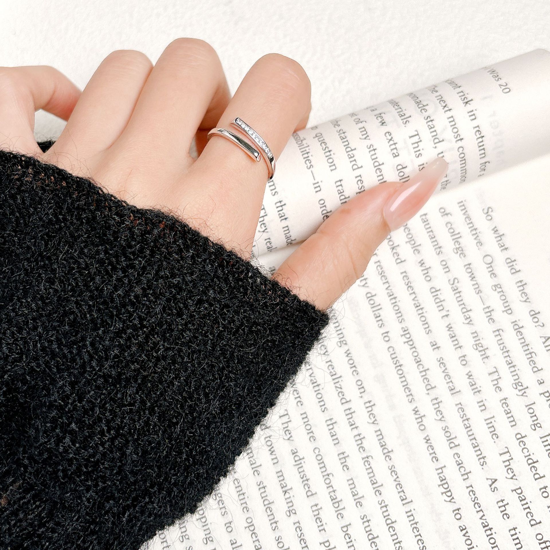 Minimalist Adjustable French Retro Open Ring For Women Elegant_voghion.com