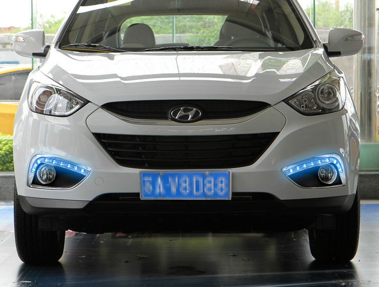 Suitable for 10-13 modern ix35 daytime running lights modified LED front fog lamp frame dedicated daytime running decorative lights