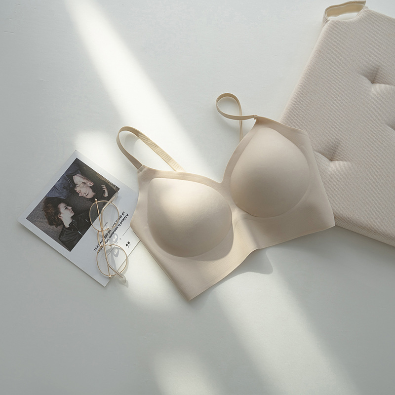 밝은 피부톤 (어깨끈 스타일)