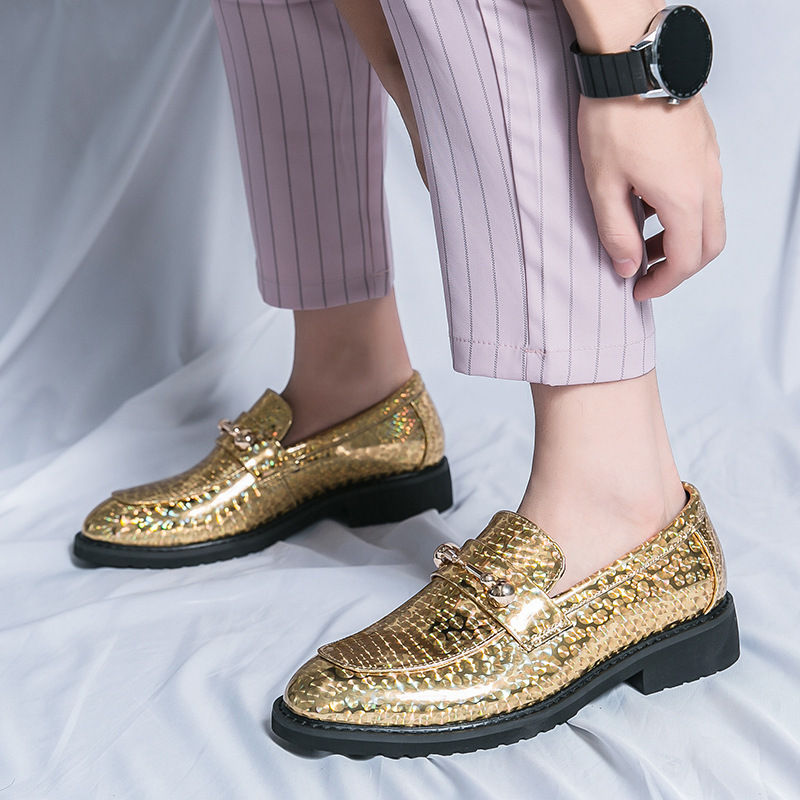 Cross-border 2024 nuevo tamaño 46 Chelsea oro jinx botas de guerra hombres británicos cuadrados brillantes zapatos de cuero peinados