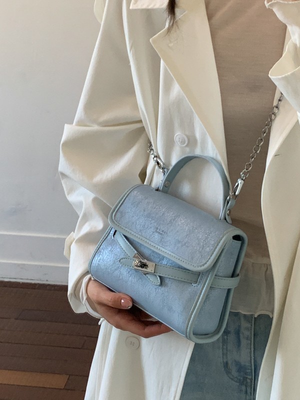 Bolso de tendencia transfronteriza 2026 retro nicho lujoso pequeño bolso de viaje simple mochila de hombro
