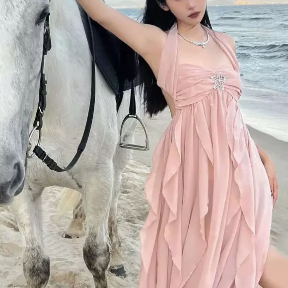 法式超仙星星抹胸挂脖连衣裙2025设计感小众性感露背度假荷叶边裙