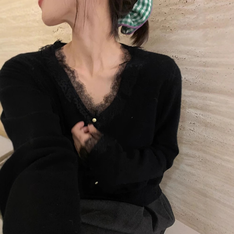 毛衣秋季女装宽松慵懒上衣女高级感超好看蕾丝V领内搭针织打底衫|undefined