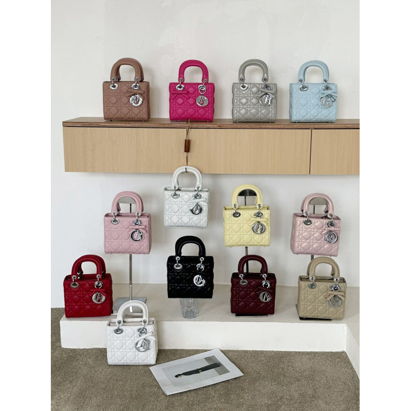 Sheepskin Bow Diana Bag for Women 2026 New Elegant High-End Chain Bag Handheld Shoulder Crossbody Small Bag