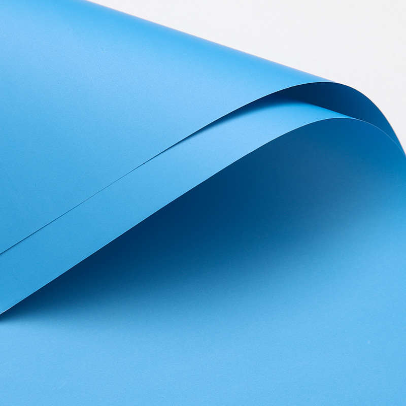 Papel de embalaje de flores al por mayor material de floristería ramo material de papel de embalaje material de embalaje papel de embalaje impermeable papel de doble cara bicolor Ouya