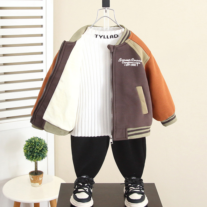 6525 Ropa de béisbol coreana para niños Ropa de invierno más terciopelo engrosado 2025 nuevos abrigos de otoño e invierno para niños Guapo bebé