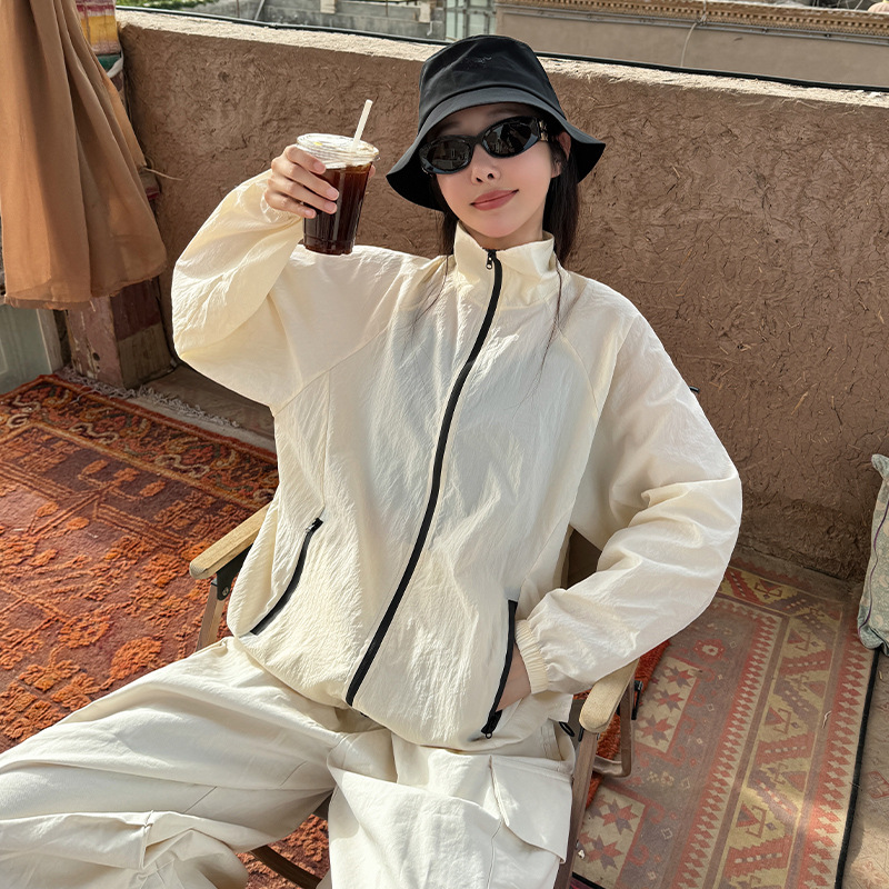 Mountaineering Clothing Outdoor Lightweight Breathable Sunscreen Clothing Women's 2025 Spring and Summer New Anti-UV Skin Clothing Sunscreen Clothing