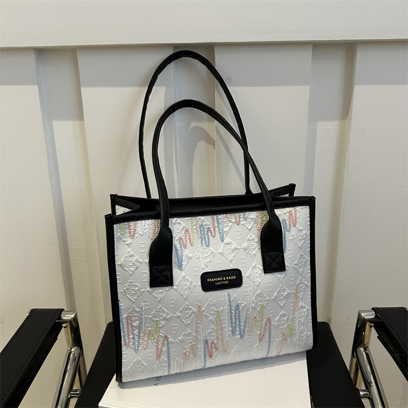 Diseño de moda de hombro 2024, nuevo temperamento de color retro bolsas de brazo de gran capacidad de mamá bolsas de mano