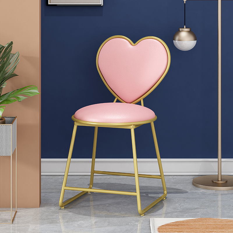 하트 모양의 의자