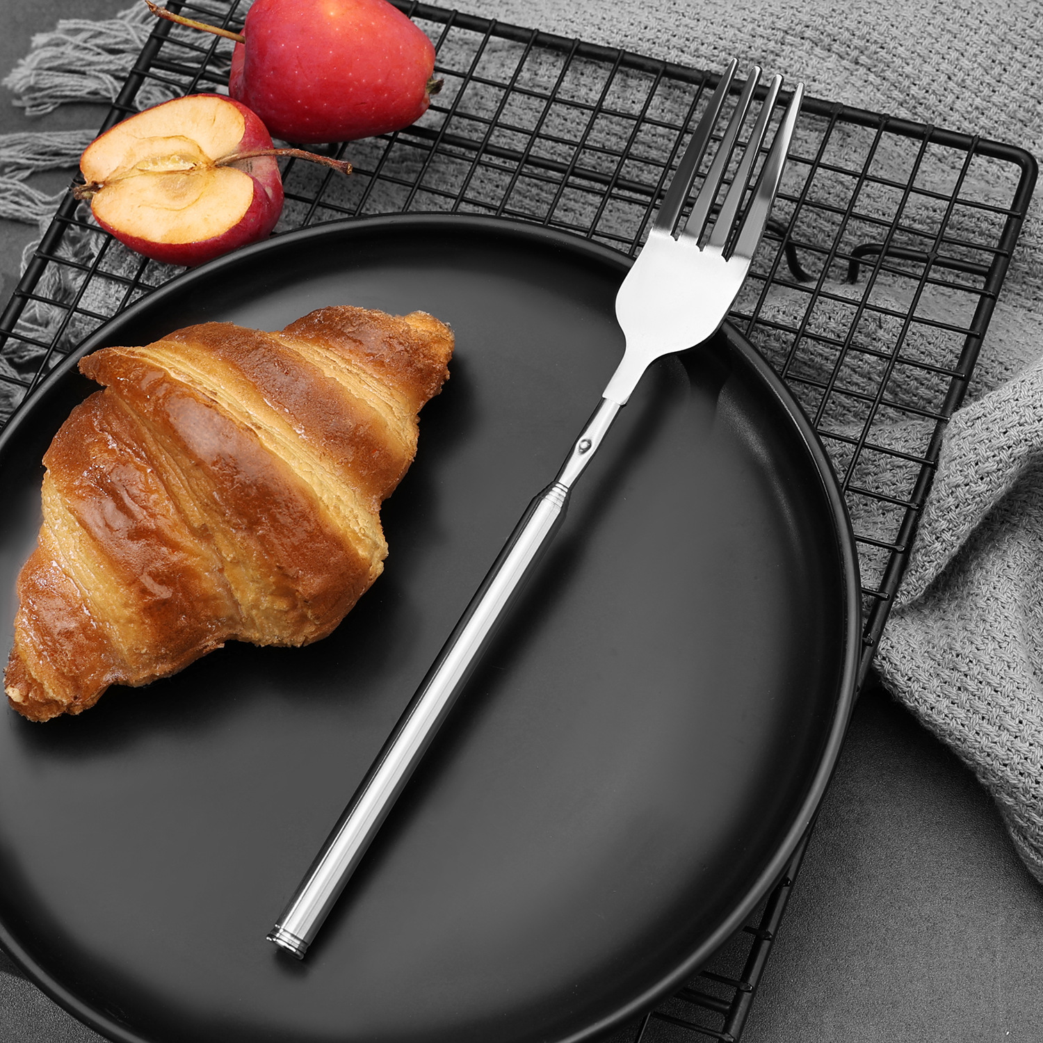 In Stock BBQ Household Dinner Spoon Stainless Steel Retractable Fork Outdoor Camping Portable Tableware_voghion.com