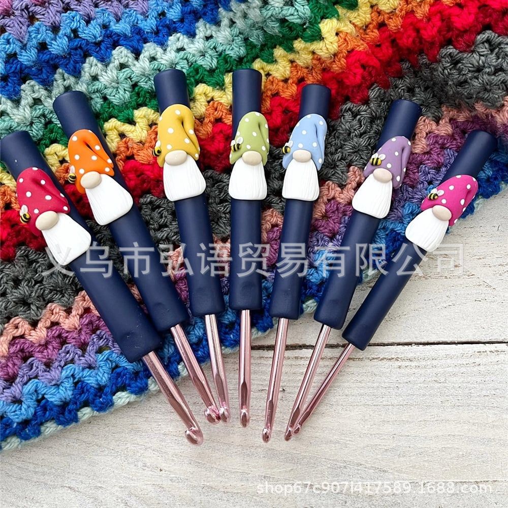 Resina de ganchillo Arco Iris Gnomo ganchillo gancho lana aguja creativo colorido enano crochet