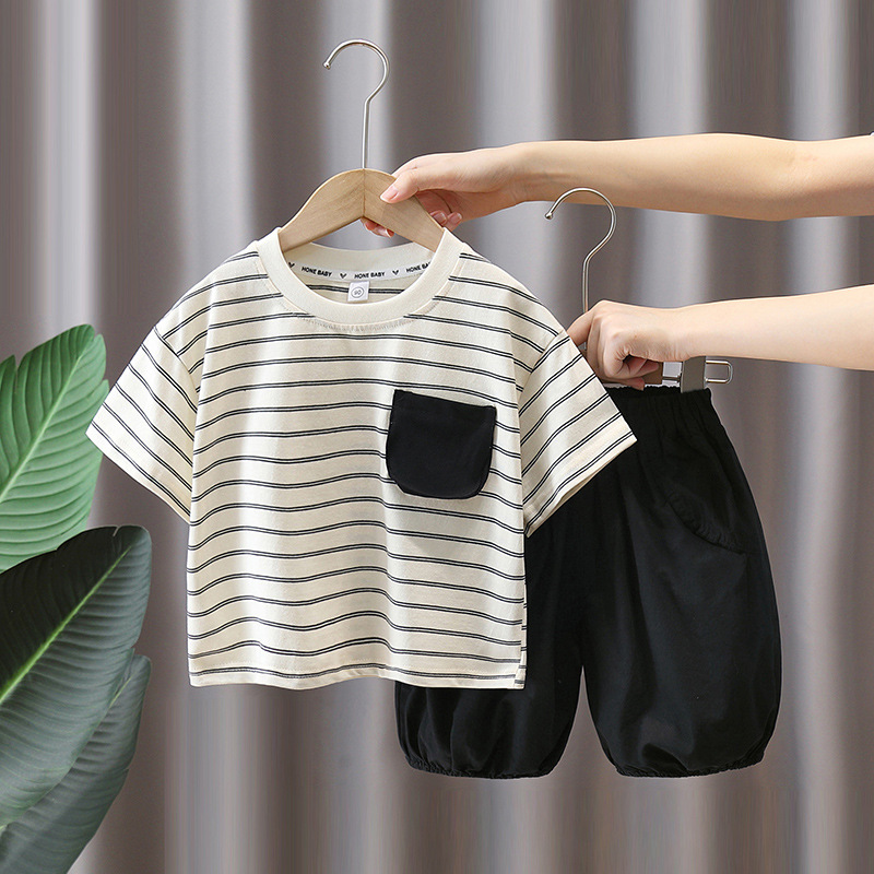 7369 Ropa para niños Traje de manga corta para niños Estilo de verano Estilo coreano Camiseta a rayas Moda para niños Traje de dos piezas de verano 5