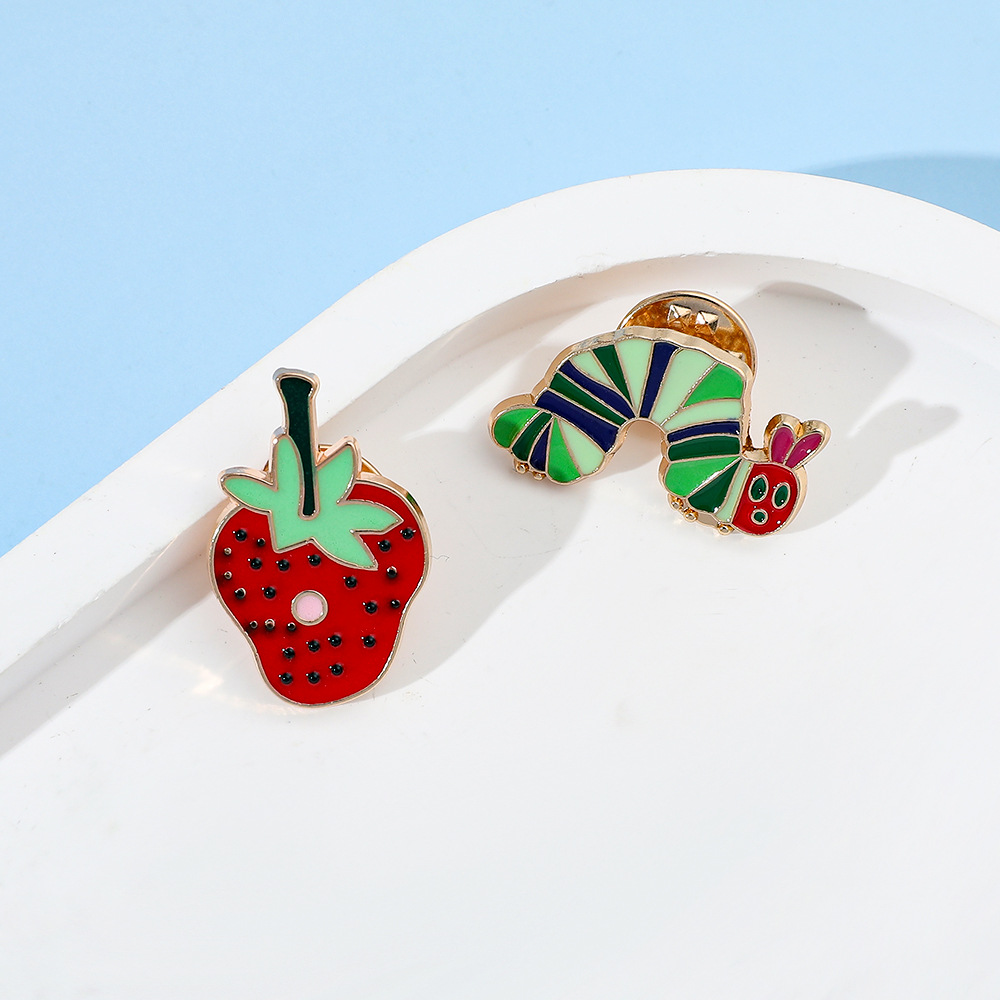 4g Weight Brooches Classification Holiday, Daily Occasion Alloy Material Cartoon, Strawberry Pattern Unisex Gender Enamel Design Casual, Cute Style Casual Cute Pin Cartoon Strawberry Alloy Enamel Unisex Brooches 13