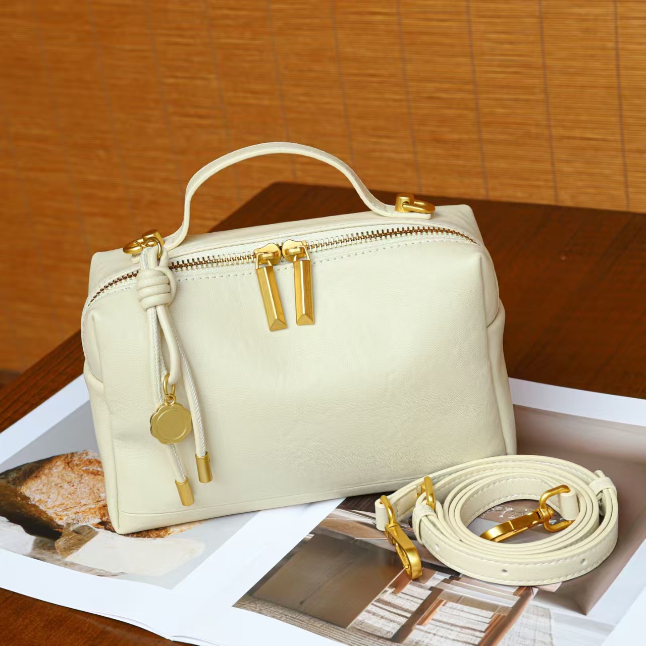 Genuine Leather Vintage Small Square Bag For Women 2026 New Vegetable Tanned Cowhide Crossbody Bag Versatile Handbag Shoulder Bag Luxury Style - Thumbnail 4