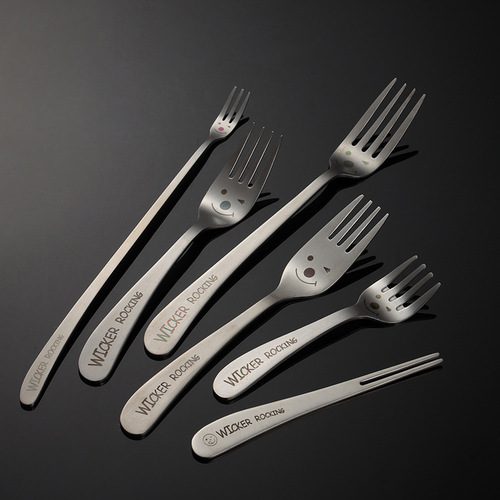 Aion 304 stainless steel creative smiling face inclined handle laser spoon chopsticks fork student tableware full set of gifts for children