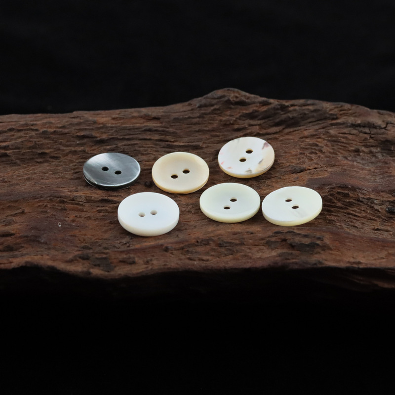 Bowl-Shaped Two-Hole Taro Shell Shirt Buttons, Off-White Suit Buttons, 10mm Bowl-Shaped Shell Buttons in Stock Bowl-Shaped Two-Hole Taro Shell Shirt Buttons, Off-White Suit Buttons, 10mm Bowl-Shaped Shell Buttons in Stock