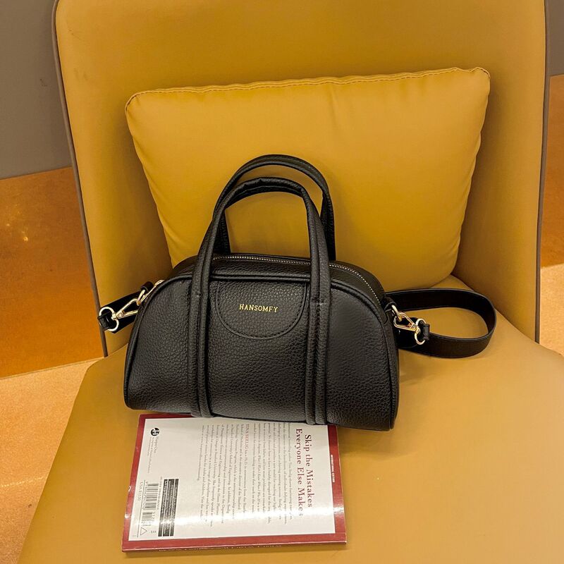 Clearance Sale on Unique Bags - Large Capacity Crossbody Handbag from Shiling Guangzhou for Women, Casual and Sporty Style