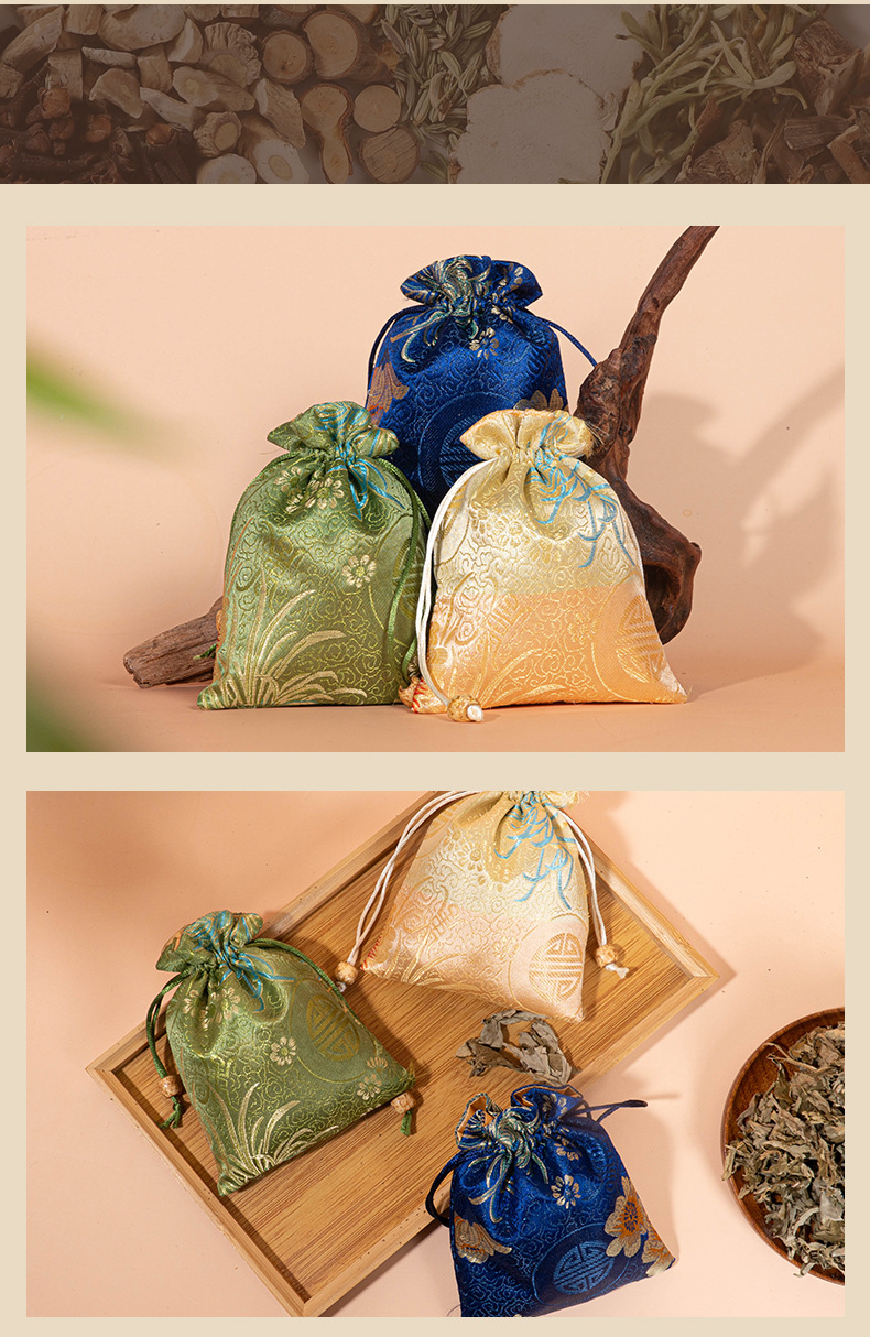 Lavender Mugwort Herbal Sachet Aromatherapy Hanging Bag for Air Freshening 80g in use