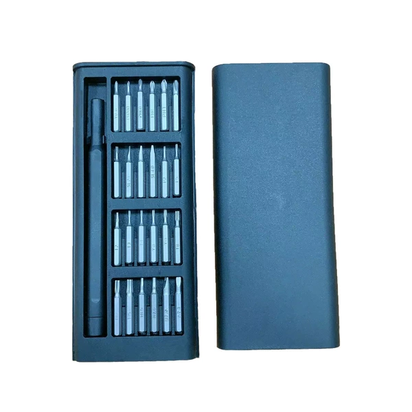 Magnetic suction plastic pen