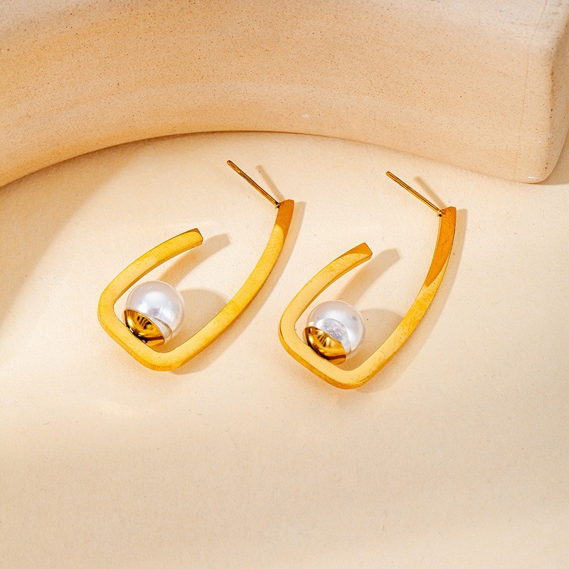 U자형 진주 스터드 귀걸이
