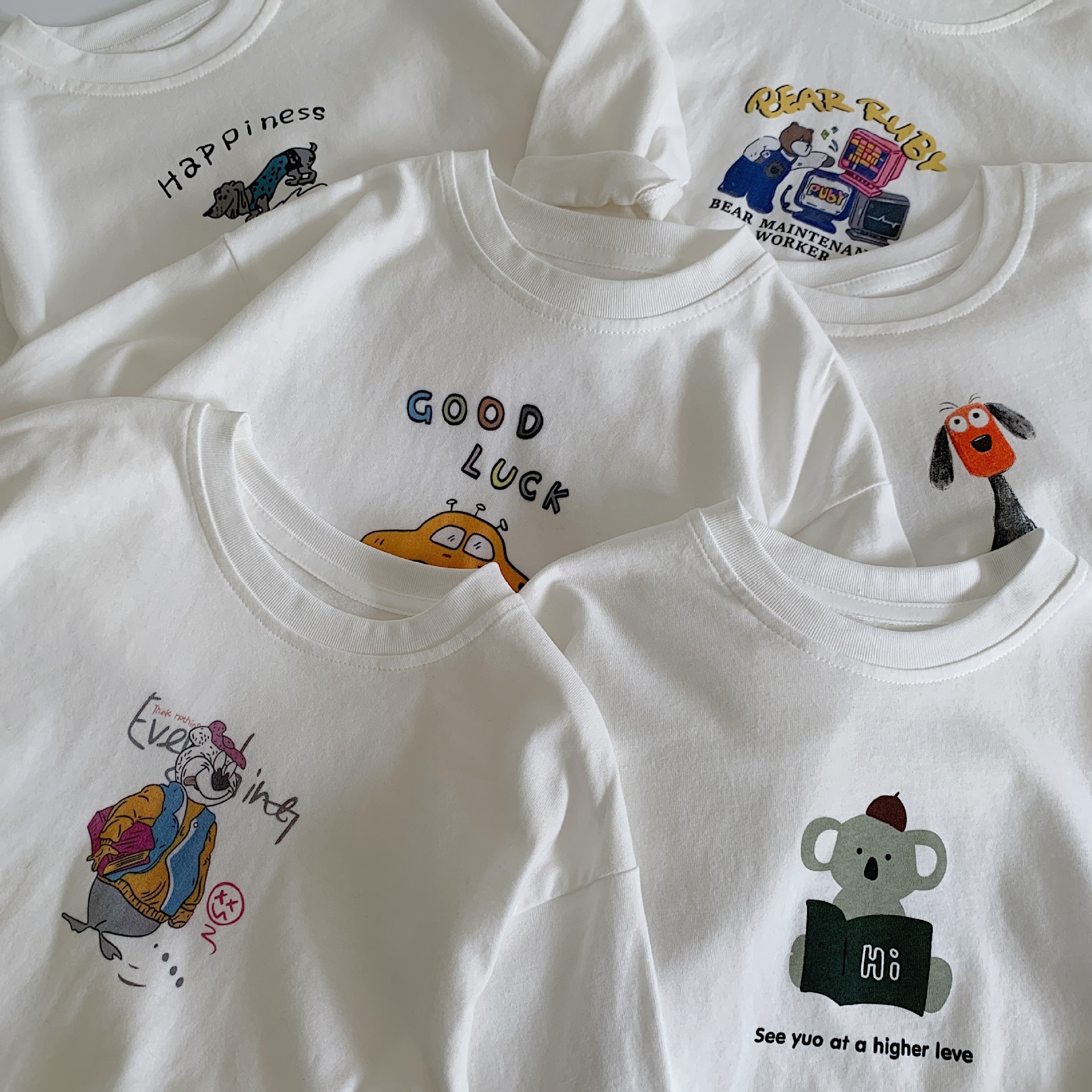 Camiseta para niños Maibao 2025 primavera básica camiseta de manga larga para niños con cuello redondo, moda simple, ropa de otoño fresca, moda