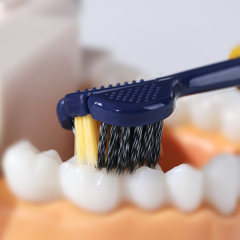 Cepillo de dientes de lujo RAOYI de tres lados 4 paquetes caja de regalo para el hogar cubierta de limpieza de la lengua cepillo de dientes de lana suave en stock