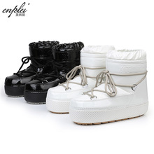 Y024跨境出口欧美俄罗斯2025新款女款冬季月球靴中筒防水女太空靴