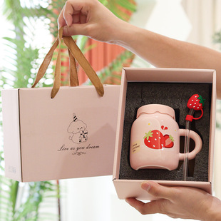 Ceramic mug mug with straw lid with small fresh girl heart high-value water cup for girlfriends