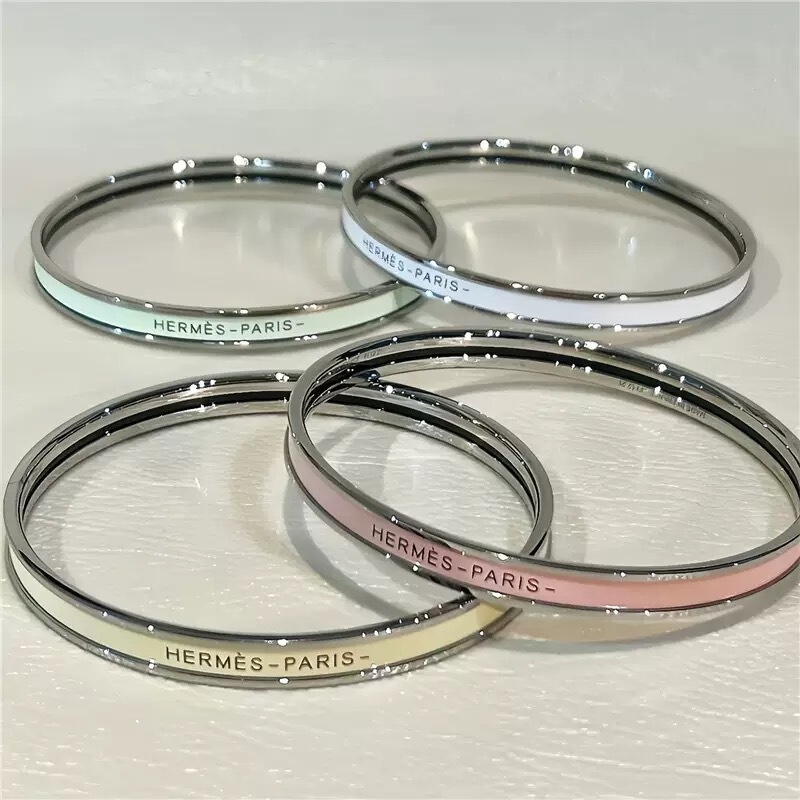H Narrow Version High-End Enamel Round Letter Bracelet for Women, 18K Round Closed Enamel Plain Ring Couple Bracelet