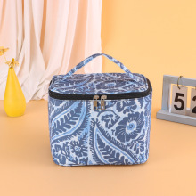手提化妆包旅行外出立体便携加厚防水印花化妆品收纳袋定制洗漱包