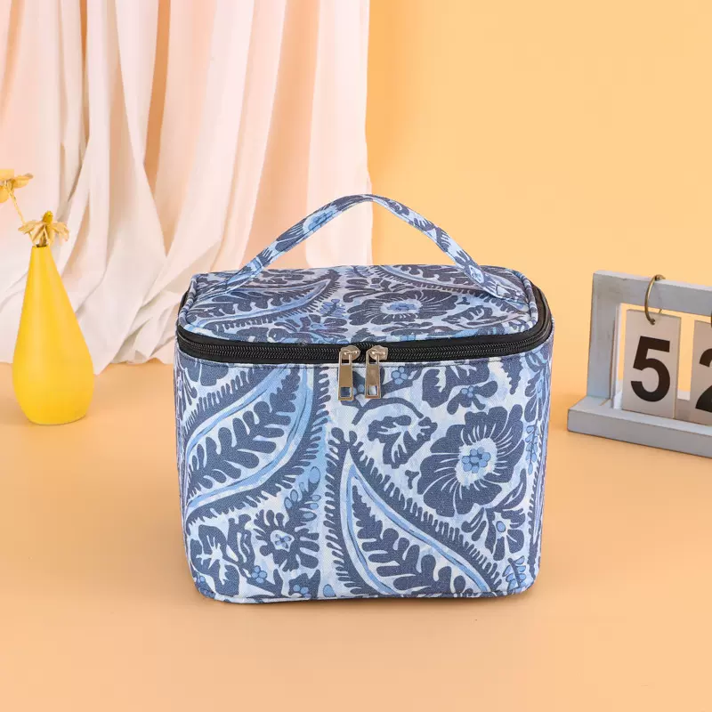 手提化妆包旅行外出立体便携加厚防水印花化妆品收纳袋定制洗漱包