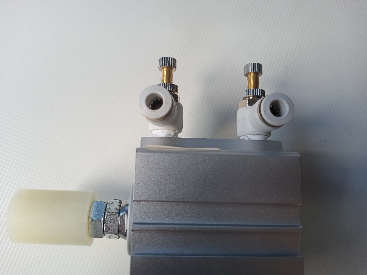 厂家直销暗缝机配件  气缸