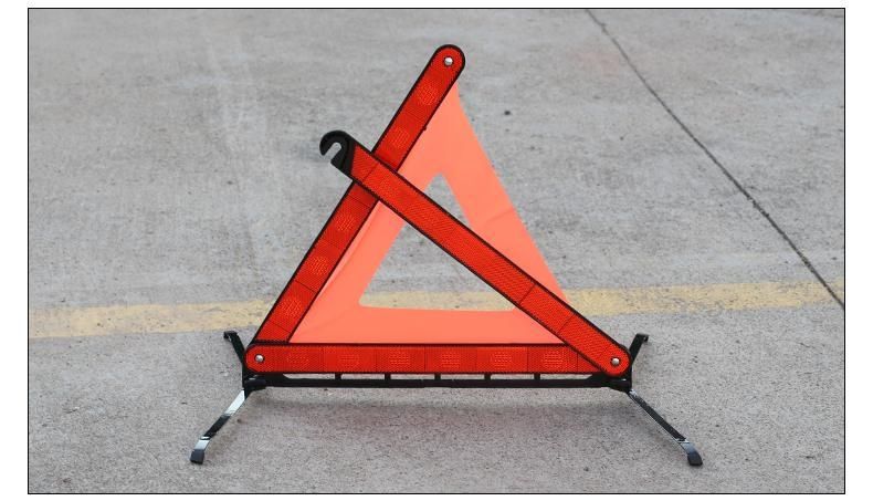 Car warning triangle, essential eight-piece set for new cars, car fire extinguisher, three-piece vehicle inspection set, car annual inspection kit