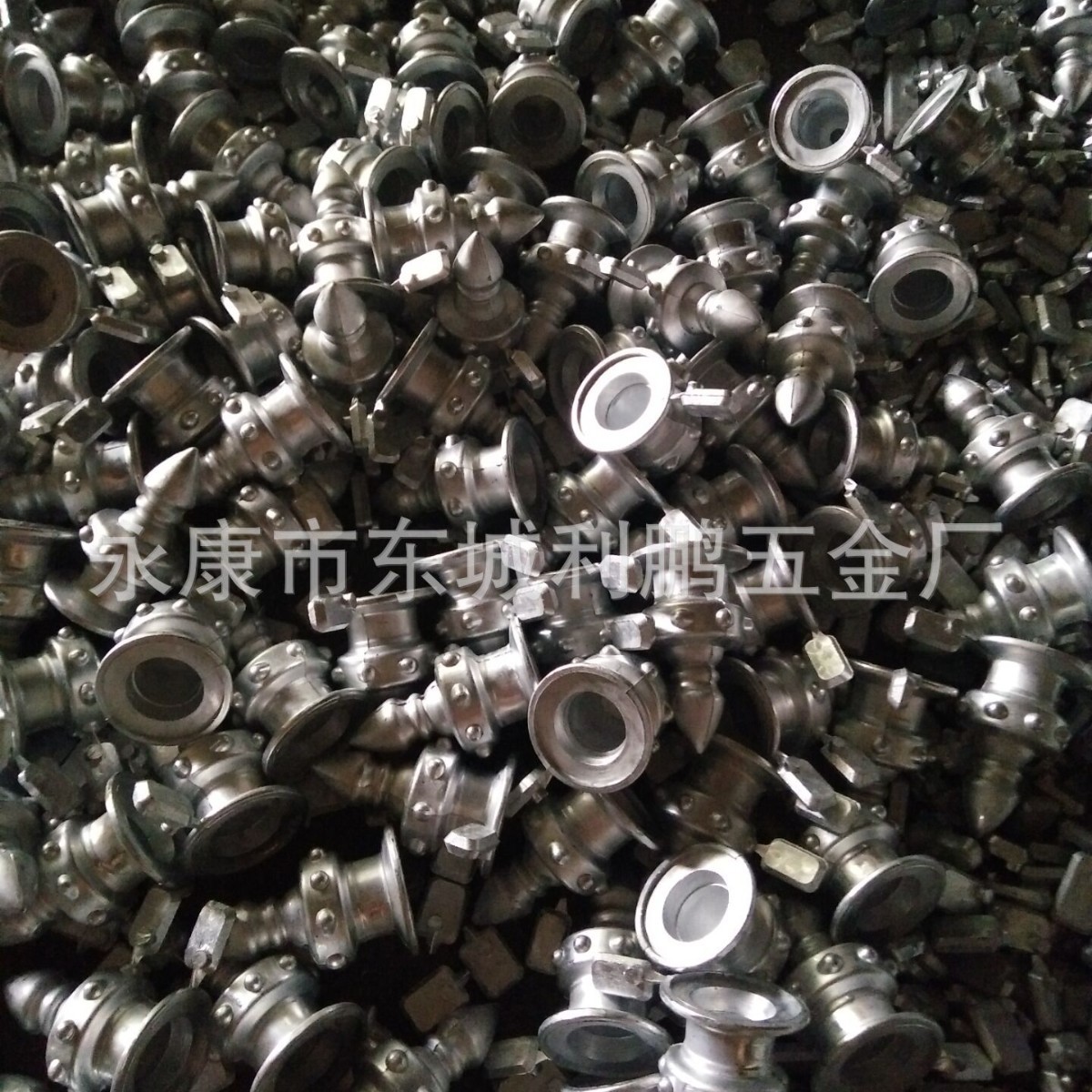 设计加工各类五金金属制品塑料模具压铸模具开发与制造非标配件