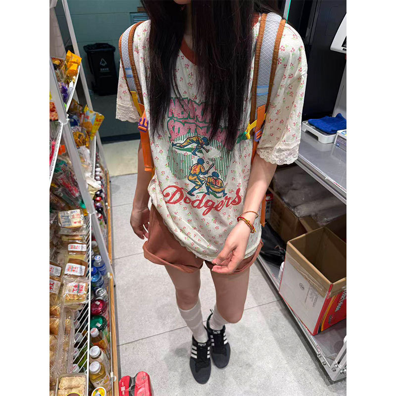 Petite Versatile 2026 Thin Style Age-Reducing Casual Lace Letter Sweet Loose Top for Pear-Shaped Body Shape Petite Versatile 2026 Thin Style Age-Reducing Casual Lace Letter Sweet Loose Top for Pear-Shaped Body Shape