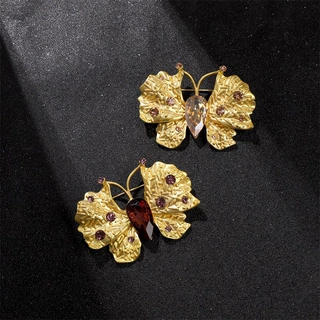 欧美复古蝴蝶高档胸针设计感花瓣昆虫轻奢胸花西装百搭配饰定 制