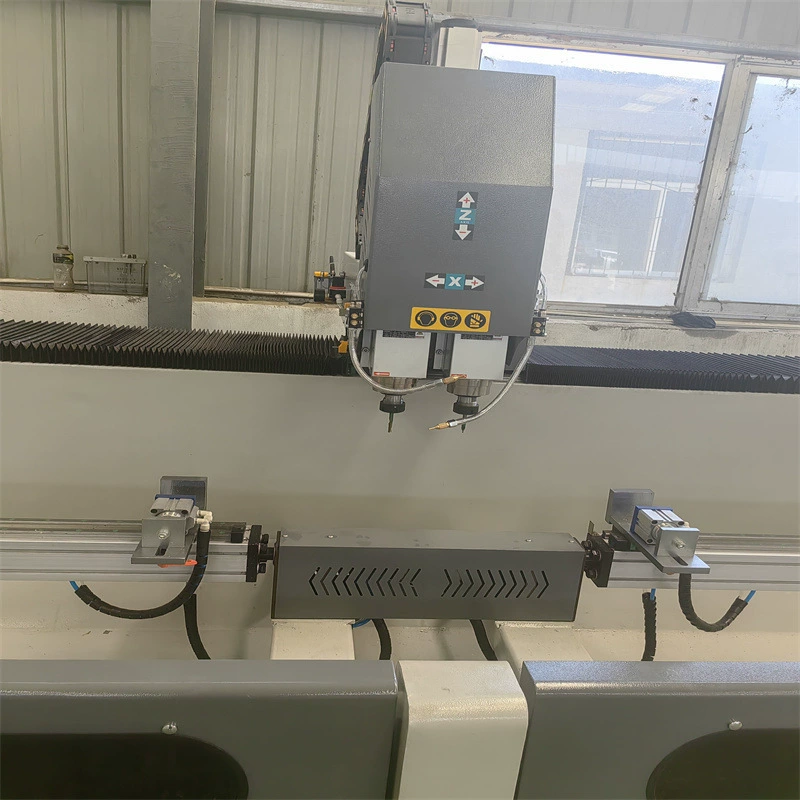 Алюминиевый профиль двуглавый сверлильно-фрезерный станок с ЧПУ Фошань CNC сверлильно-фрезерный центр Автоматический алюминиевый сплав сверлильно-фрезерный станок