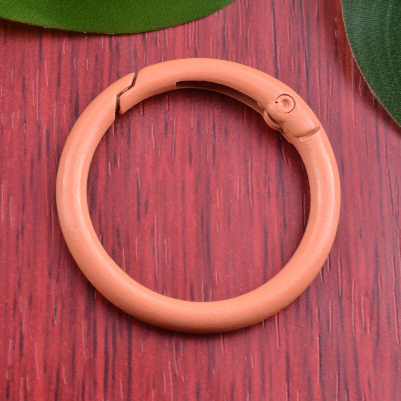 人形ブラインドボックス diy ジュエリーアクセサリーカラーペイント 33 ミリメートルスプリングコイルキーホルダーリングバッグペンダント小さなラウンドバックル|undefined