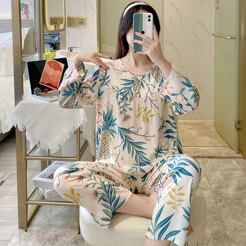 Apricot Pineapple leaves