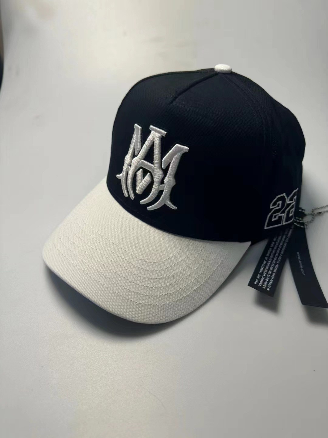 AMIRI estilo de calle para hombres y mujeres con el mismo sombrero de béisbol tendencia de protección solar sombrero de béisbol bordado de verano un cabello