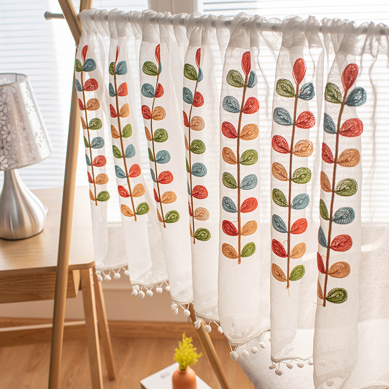 The new white colorful embroidered flower cloakroom covers the ugly…
