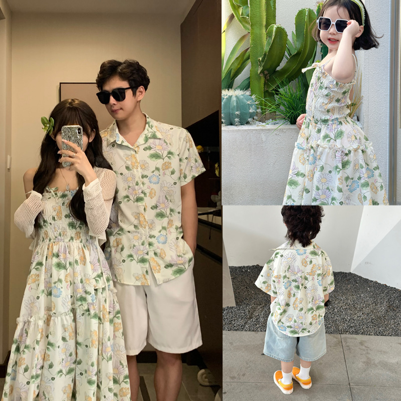 New retro short-sleeved shirt, parent-child outfit, summer leaf print, loose fit, unique design, suitable for medium and large children.