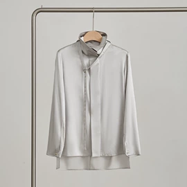 女式针织衫;女式T恤;女式羊毛衫