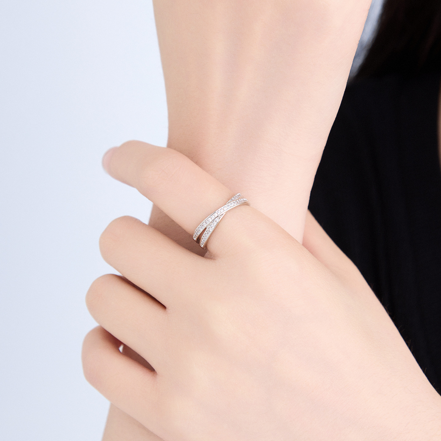 Anillo Cruzado de Aleación para Mujeres image 5