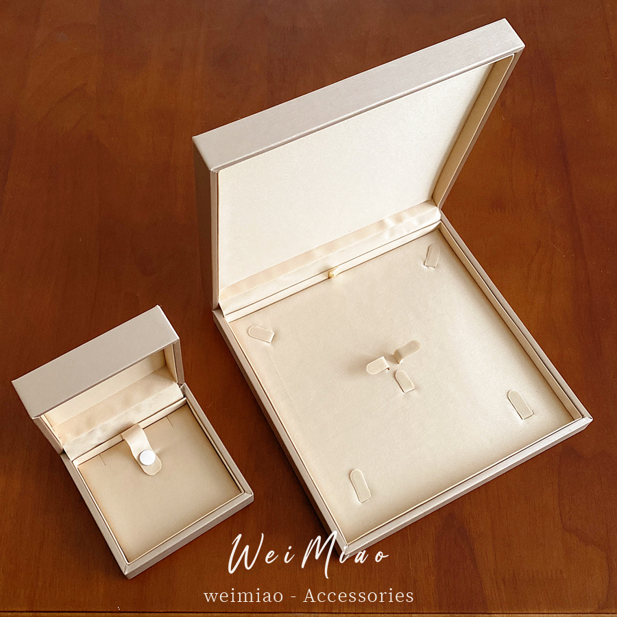 Caja de joyería de color champagne caja de anillo colgante pulsera collar caja de embalaje joyería caja de regalo alta sensibilidad caja de almacenamiento