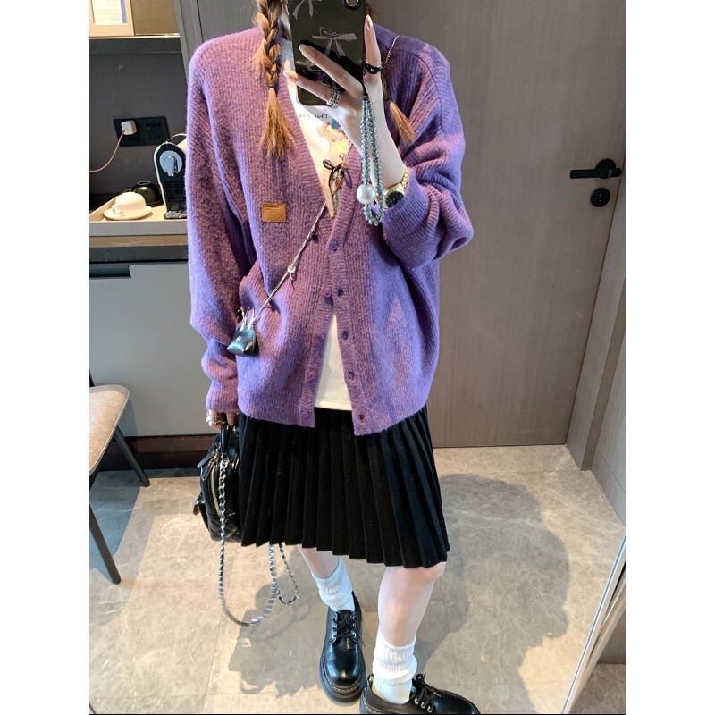Mochie Early Spring New Fashionable Leather Label V-Neck Loose Slimming Knitted Cardigan Sweater Jacket Mq1077